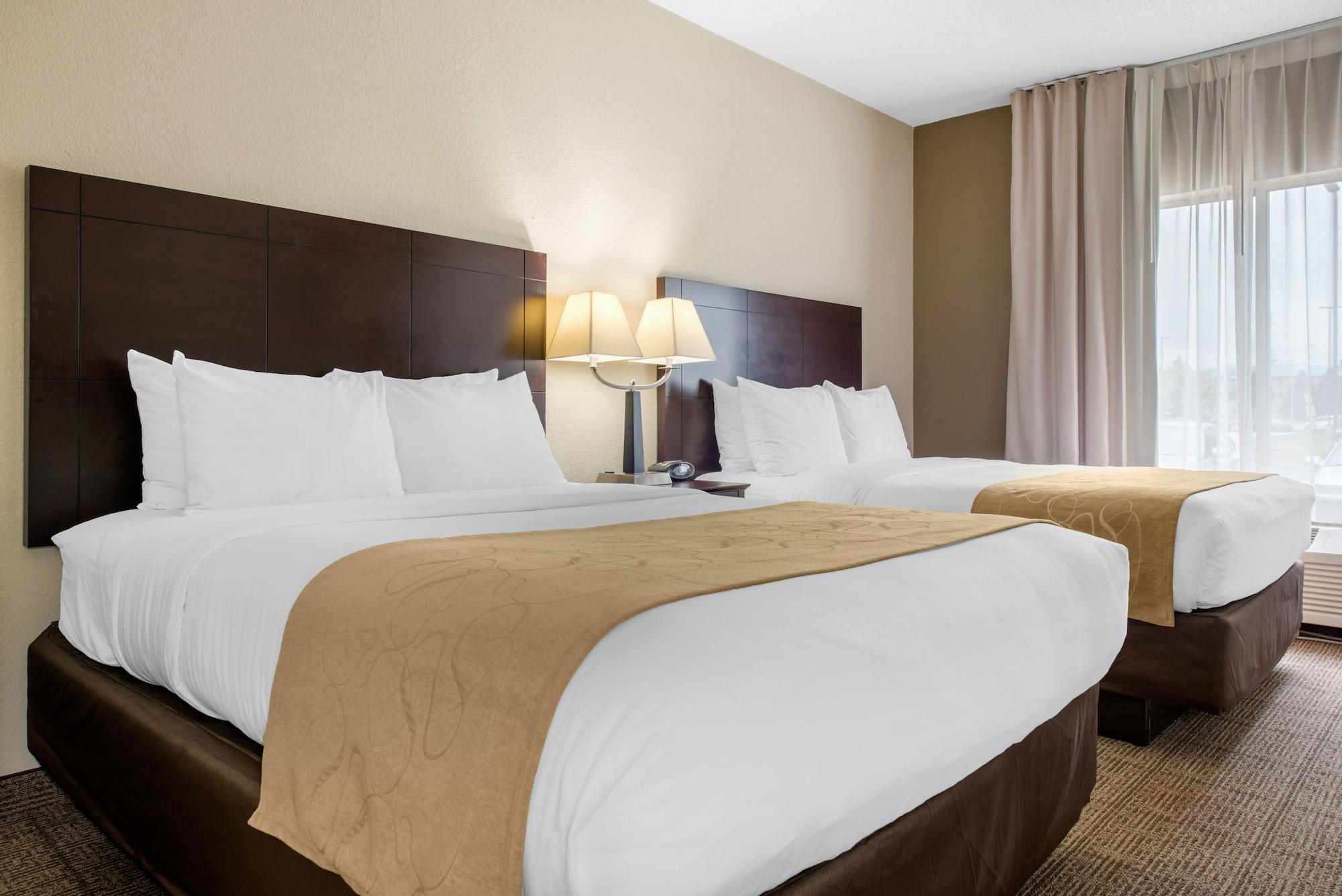 Comfort Suites Lafayette University Area Екстер'єр фото